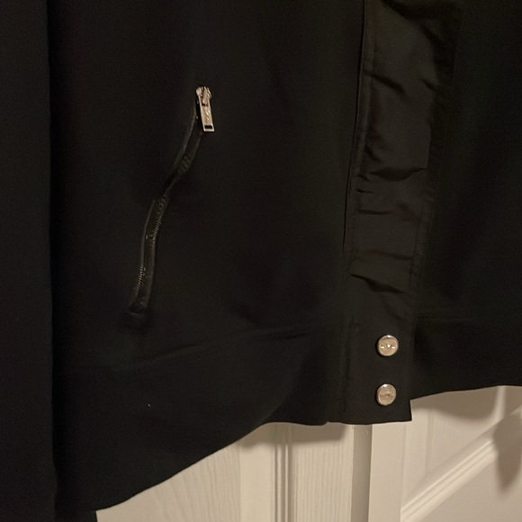 Lauren Ralph Lauren Zip Jacket
Black LRL Active Soft Cotton Blend - Picture 3 of 12